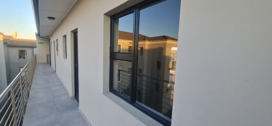 2 Bedroom Property for Sale in Parklands East Western Cape